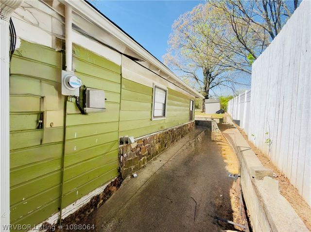 615 Gov Bass Little Street, Greenwood, AR 72936