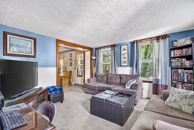 161 Union Street, Holbrook, MA 02343