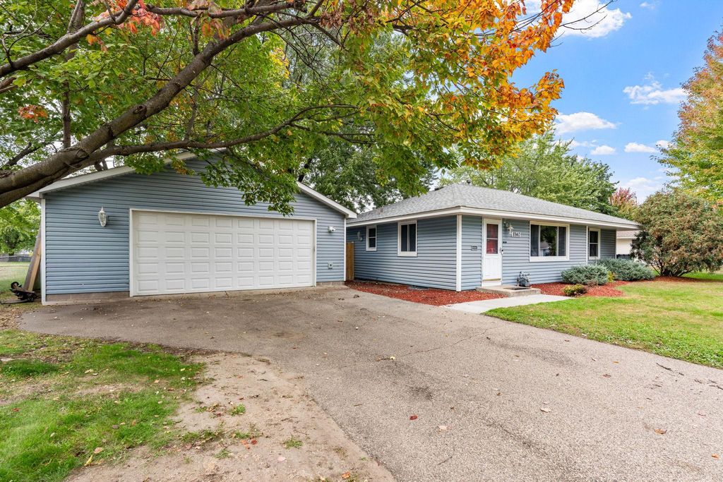 8940 Columbus Avenue S, Bloomington, MN 55420 — photo 4