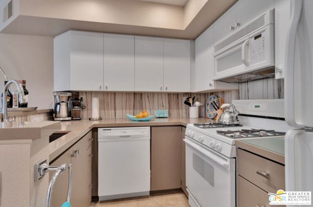 1555 N Chaparral Road 312, Palm Springs, CA 92262