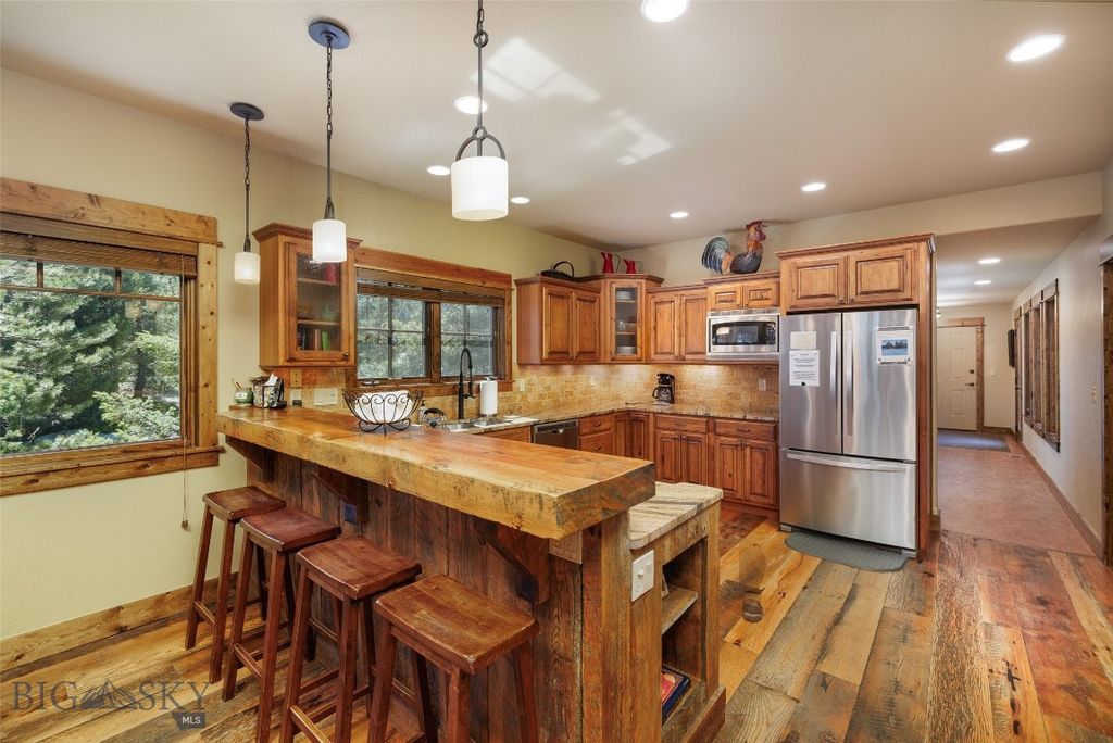 64190 Gallatin Road, Gallatin Gateway, MT 59730 photo 12