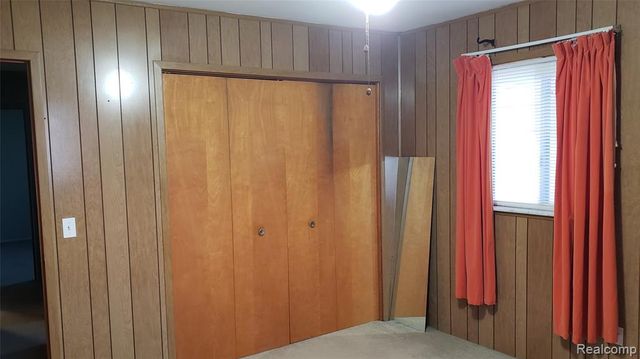 9560 Bluewater Drive, Pinckney, MI 48169