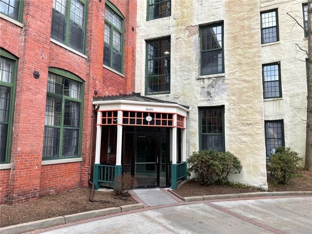 15 Higgins Street 123, Smithfield, RI 02917