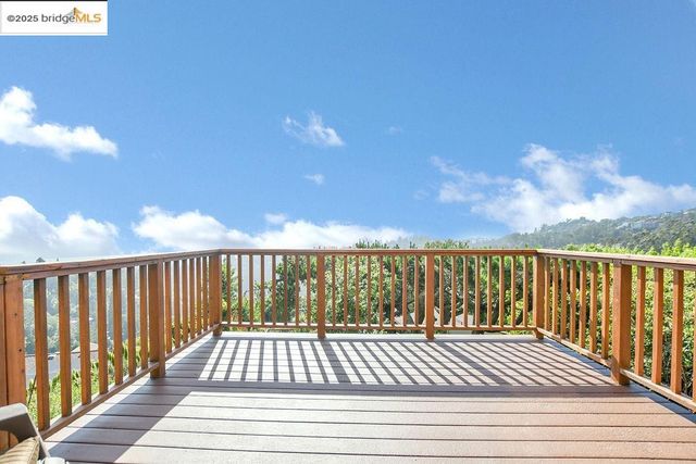 7315 Skyline BLVD, Oakland, CA 94611