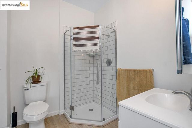 7315 Skyline BLVD, Oakland, CA 94611