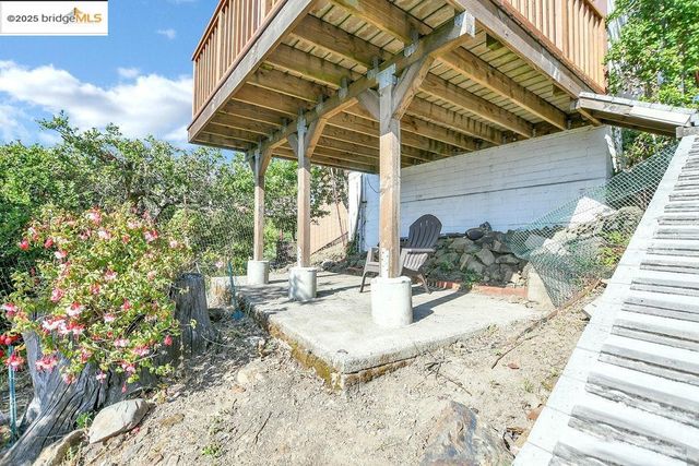 7315 Skyline BLVD, Oakland, CA 94611