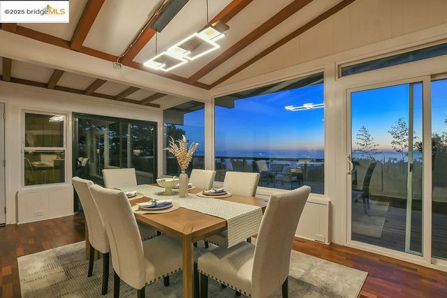 7315 Skyline BLVD, Oakland, CA 94611