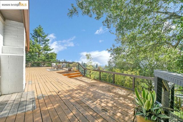 7315 Skyline BLVD, Oakland, CA 94611