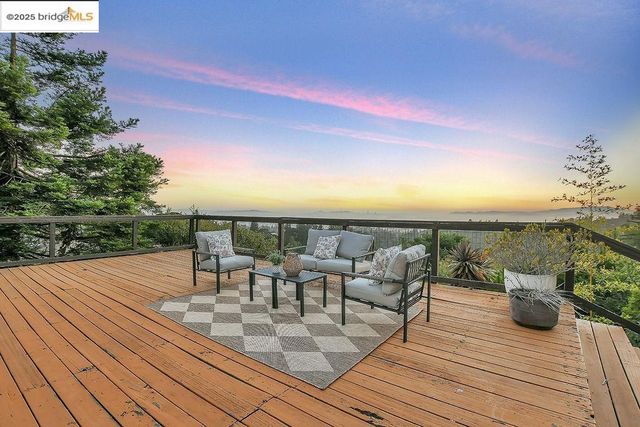 7315 Skyline BLVD, Oakland, CA 94611