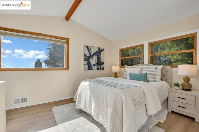 7315 Skyline BLVD, Oakland, CA 94611
