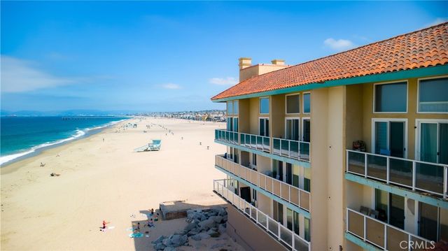 211 Yacht Club Way, Redondo Beach, CA 90277