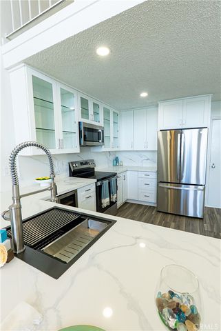 211 Yacht Club Way, Redondo Beach, CA 90277