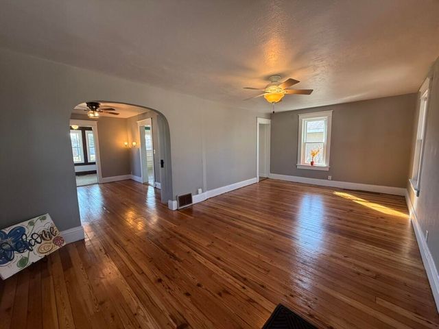 421 E Garfield Street, Michigan City, IN 46360