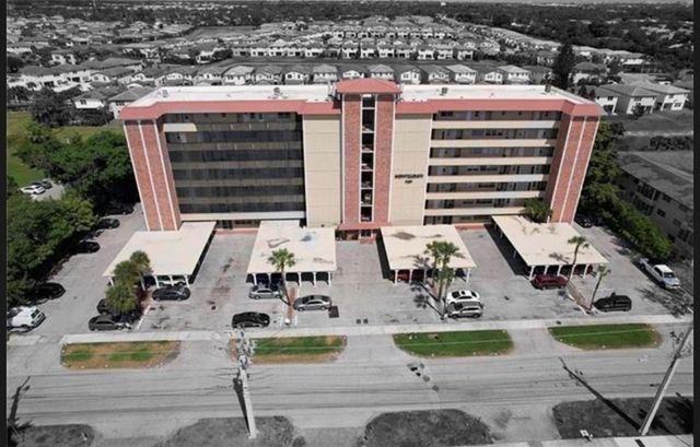 1101 Crystal Lake Dr 609, Deerfield Beach, FL 33064