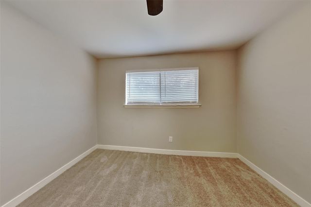 16 W Bigelow Oak Court, Spring, TX 77381