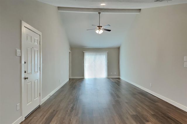 16 W Bigelow Oak Court, Spring, TX 77381