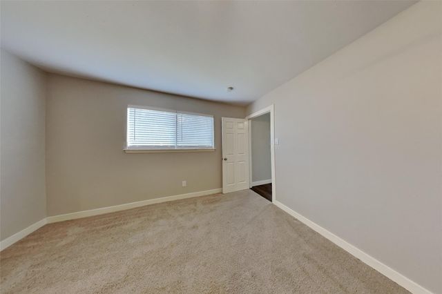 16 W Bigelow Oak Court, Spring, TX 77381