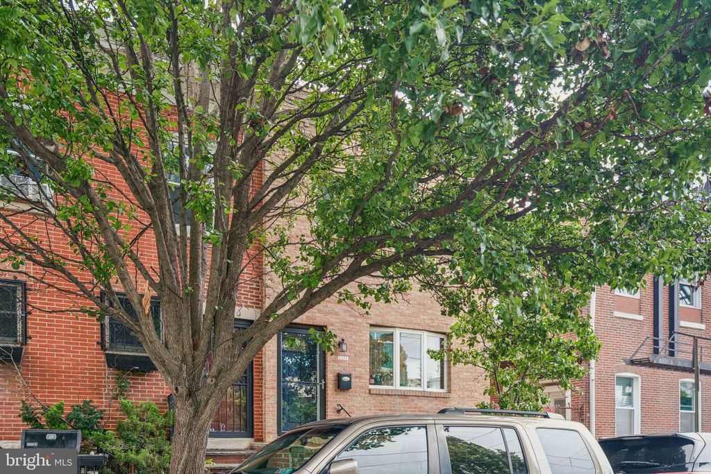 1161 S JUNIPER ST, PHILADELPHIA, PA 19147 — photo 2