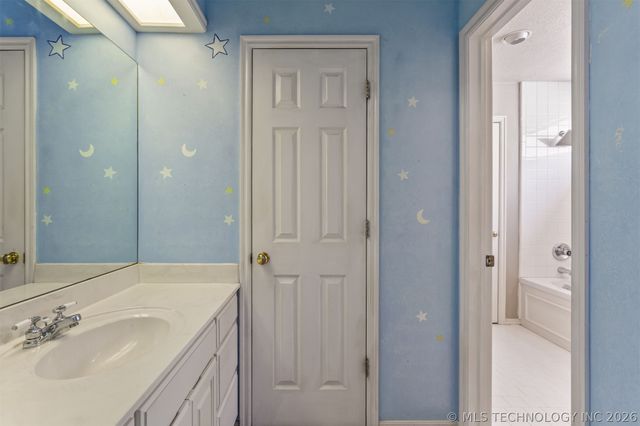 524 E 118th Street S, Jenks, OK 74037