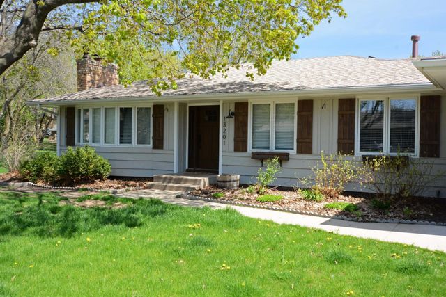 13201 Walnut Drive, Burnsville, MN 55337