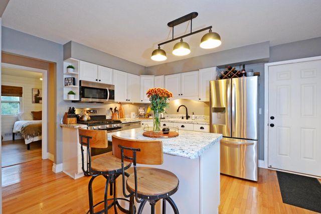 13201 Walnut Drive, Burnsville, MN 55337