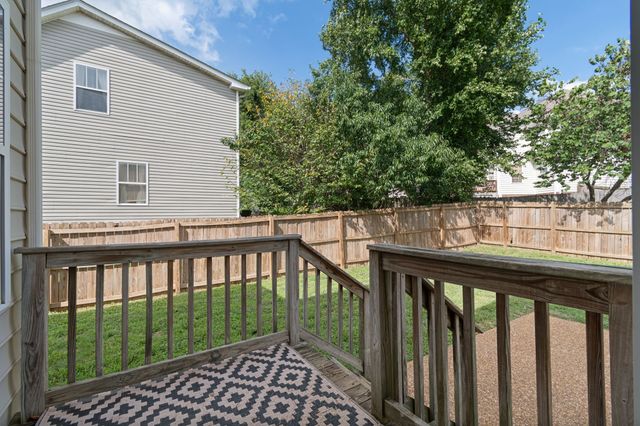 1402 Bern Dr, Spring Hill, TN 37174