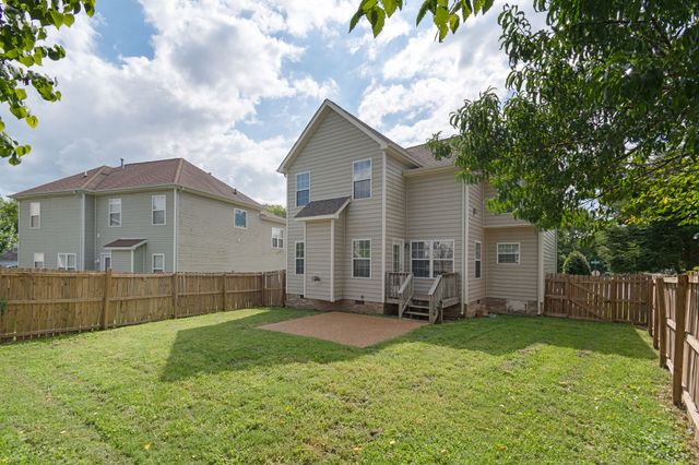 1402 Bern Dr, Spring Hill, TN 37174