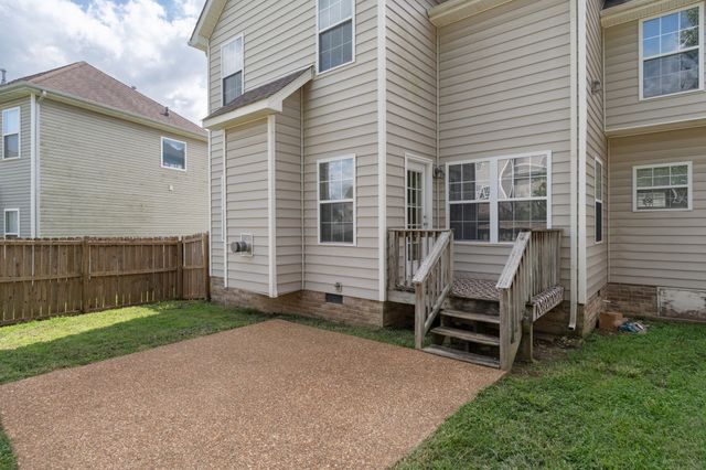 1402 Bern Dr, Spring Hill, TN 37174
