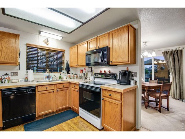 2213 Santa Fe Dr, Longmont, CO 80504