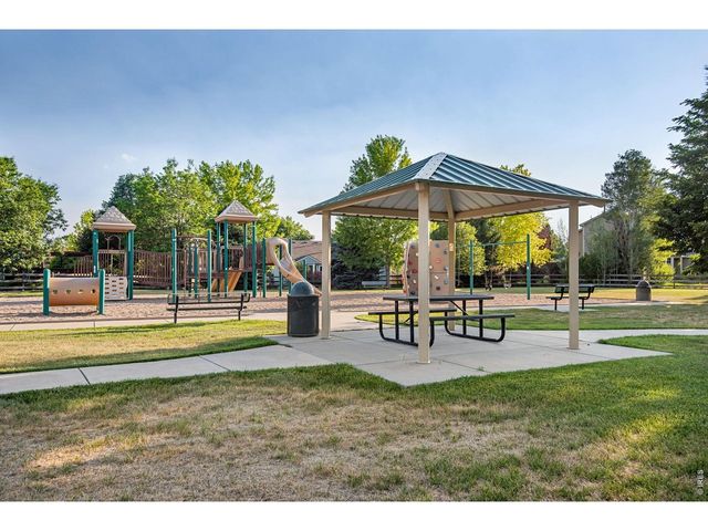 2213 Santa Fe Dr, Longmont, CO 80504