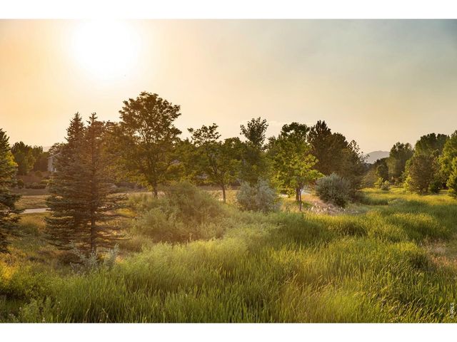 2213 Santa Fe Dr, Longmont, CO 80504
