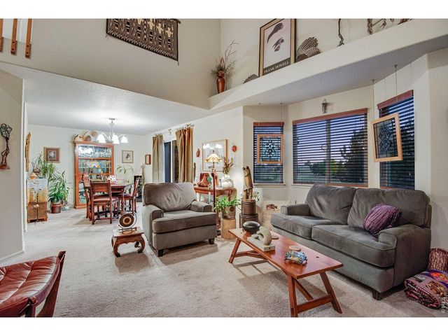 2213 Santa Fe Dr, Longmont, CO 80504