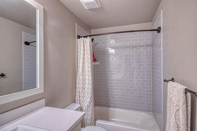 31814 Landrun Avenue, Norman, OK 73072