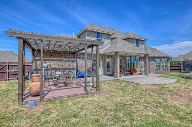 31814 Landrun Avenue, Norman, OK 73072