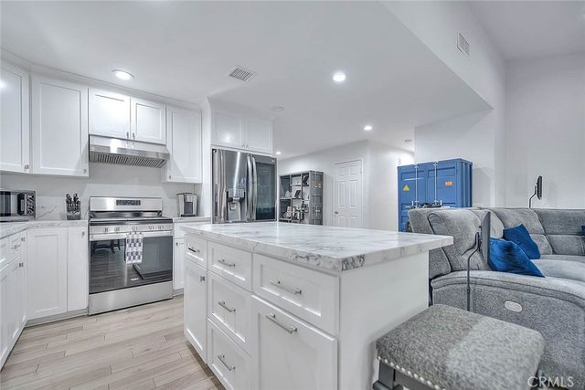 959 Kenwood Street, Upland, CA 91784