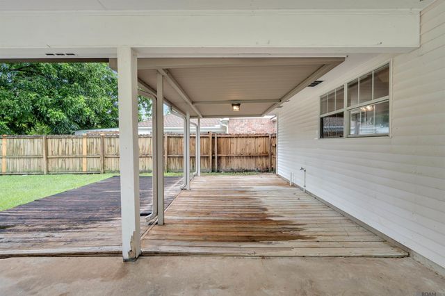 14310 Parkview Dr, Prairieville, LA 70769