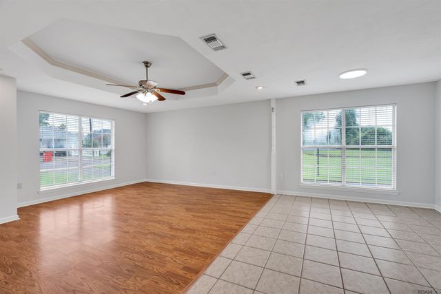 14310 Parkview Dr, Prairieville, LA 70769