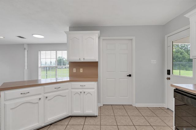 14310 Parkview Dr, Prairieville, LA 70769