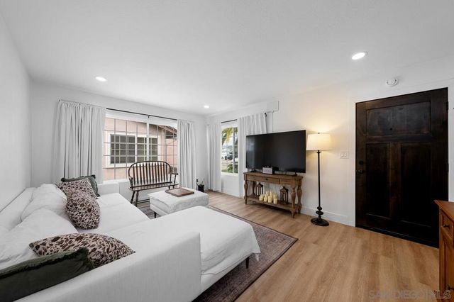 8695 Lepus Rd, San Diego, CA 92126