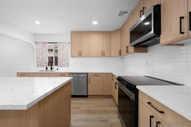 8695 Lepus Rd, San Diego, CA 92126