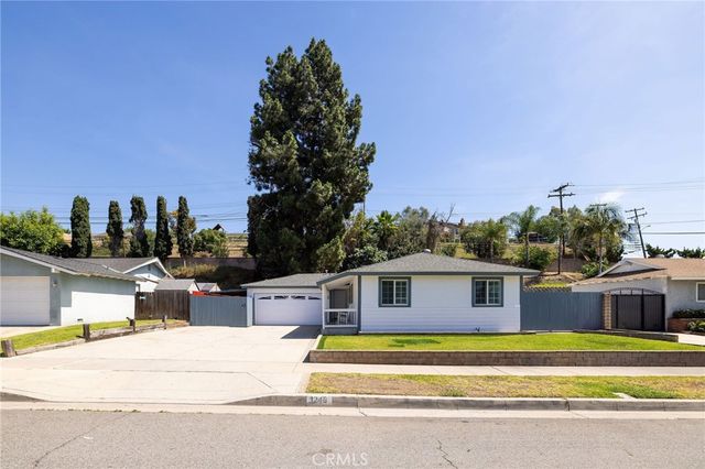 1246 E Baldwin, Orange, CA 92865