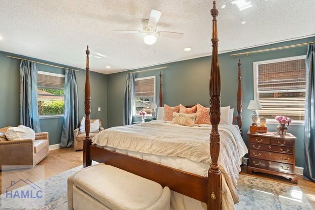 858 E 35th Street, Savannah, GA 31401