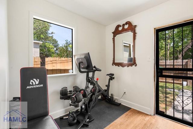 858 E 35th Street, Savannah, GA 31401