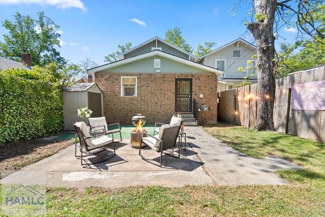 858 E 35th Street, Savannah, GA 31401