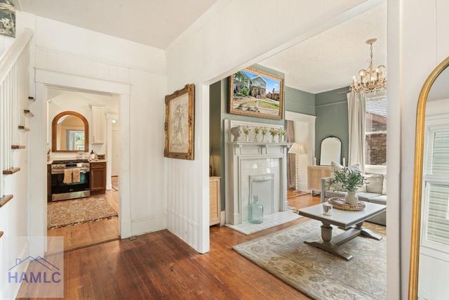 858 E 35th Street, Savannah, GA 31401
