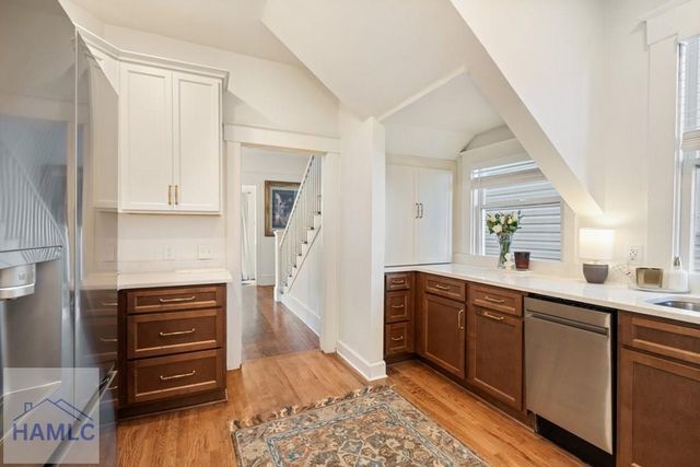 858 E 35th Street, Savannah, GA 31401
