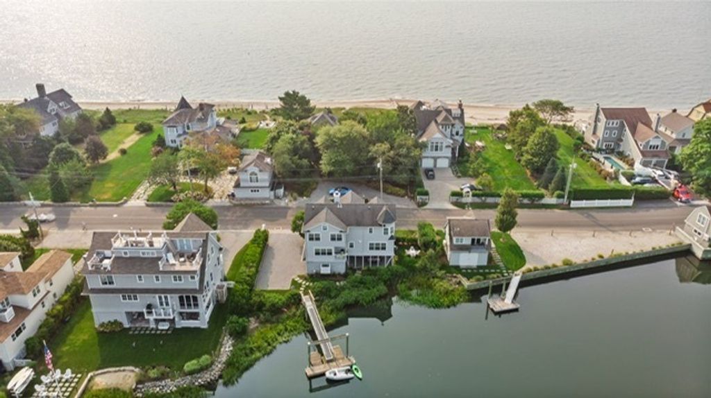 1810 Fairfield Beach Road, Fairfield, CT 06824