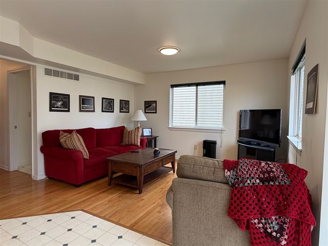 3374 Cromwell Road, Ann Arbor, MI 48105