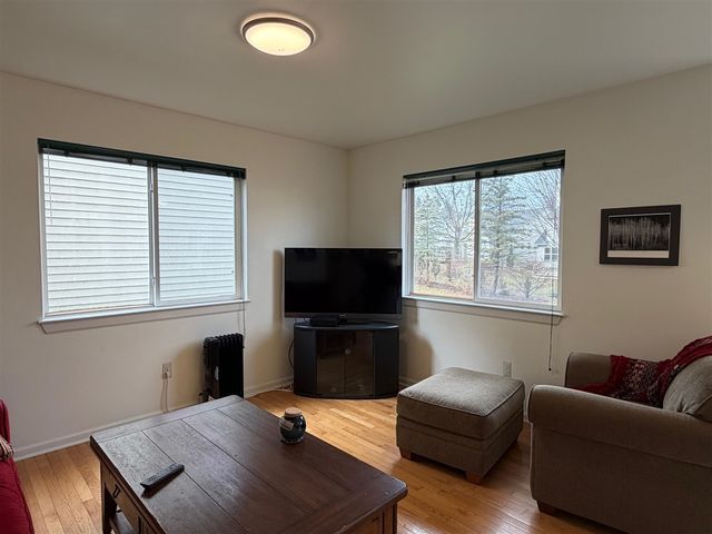 3374 Cromwell Road, Ann Arbor, MI 48105