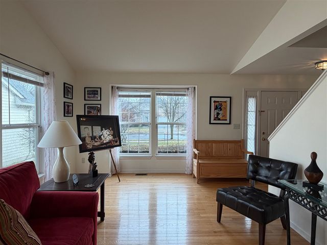 3374 Cromwell Road, Ann Arbor, MI 48105